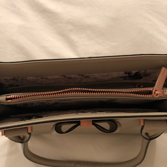 Ted Baker gray bag with rose gold details - Picture 4 of 8